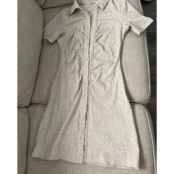 Reformation Lennon dress - Picture 2 of 3